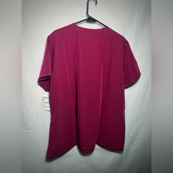 NWT Jockey wine colored Scrub top 2x - Picture 2 of 6